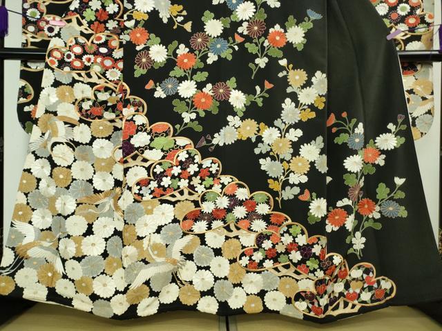 平和屋本店●極上　振袖　刺繍　飛鶴吉祥菊花松紋　黒地　金銀糸　逸品　DZAB4352kh6 平和屋本店○極上 振袖 刺繍 飛鶴吉祥菊花松紋 黒地 金銀糸 逸品