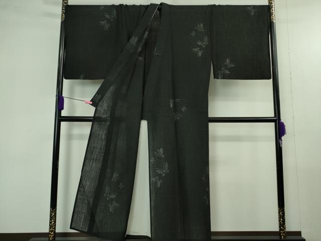 平和屋本店＊希少 夏物 男性 本場結城紬 重要無形文化財 本場夏結城 野村半平 キングサイズ 80亀甲 飛び亀甲柄 舞蝶 黒地 逸品 DZAB4378kh6_2