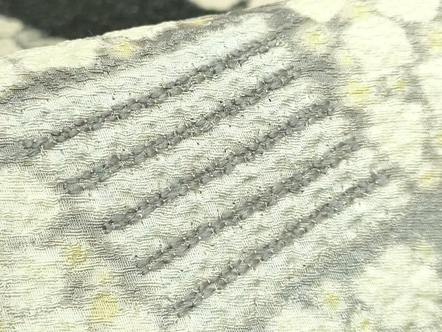 平和屋着物●極上　十日町　名門　滝泰謹製　太鼓柄袋帯　襲絞り　舞花文　おぼろ染め　黒地　銀通し地　逸品　DZAB4568kh6_4