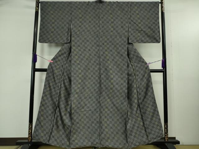 平和屋着物●極上　西陣　とみや織物謹製　お召　三条殿織　市松草丸文　反端付き　逸品　DZAB5374kh6_1