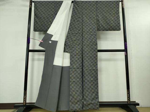 平和屋着物●極上　西陣　とみや織物謹製　お召　三条殿織　市松草丸文　反端付き　逸品　DZAB5374kh6_2
