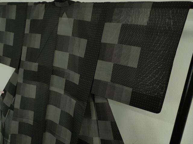 平和屋着物＊極上　夏物　本場大島紬　夏大島　9マルキ　変わり市松　黒地　逸品　DZAB5652kh6_2