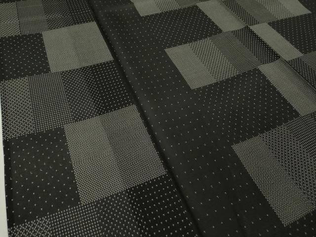 平和屋着物＊極上　夏物　本場大島紬　夏大島　9マルキ　変わり市松　黒地　逸品　DZAB5652kh6_4