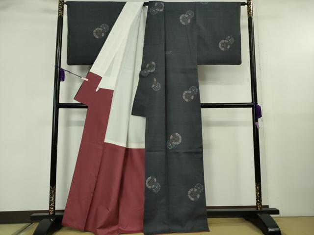 平和屋本店●極上　本場結城紬　重要無形文化財　100亀甲　飛び亀甲柄　井上商事謹製　源治車　青褐色地　証紙付き　逸品　DZAB5920kh6_2