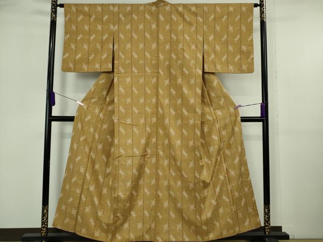 平和屋着物●極上　本場琉球絣　紬　丁字染色地　反端付き　逸品　DZAB6110kh6