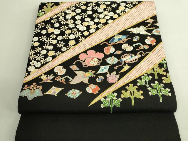 平和屋本店●極上　九寸開き名古屋帯　刺繍　飛鶴宝尽くし花文　蓑亀　黒地　金糸　鬼しぼ縮緬　逸品　DZAB6647kh6