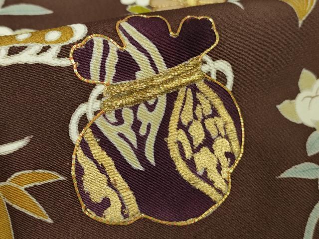 平和屋本店●極上　銀座　志ま亀　訪問着　駒刺繍　宝尽くし　黒鳶色地　金彩　ロング丈　たとう紙付き　逸品　未使用　DZAB7195kh6_6