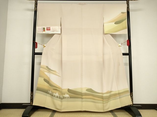 平和屋本店■極上　本加賀友禅作家　石田巳代治　訪問着　シルクロード　ラクダ　砂漠　証紙付き　灰梅色地　逸品　KAAA1786kk5
