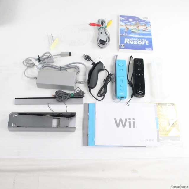 【中古即納】[Wii]Wii(クロ)(Wiiリモコンプラス青/黒各1個 Wiiスポーツリゾート同梱)(RVL-S-KABH)(20110623)｜au  PAY マーケット