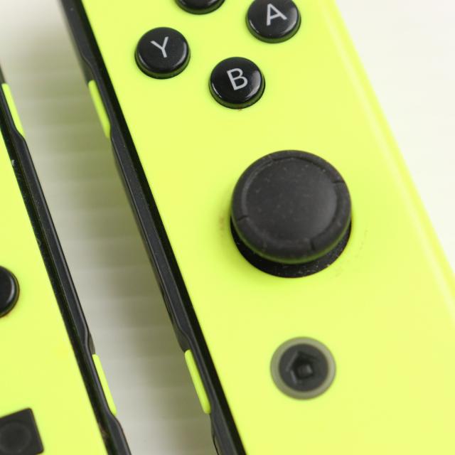 【中古即納】[Switch] (本体) マイニンテンドーストア限定 (新型)Nintendo Switch(ニンテンドースイッチ) 2台目用セット カスタマイズ Joy-Con(L)/(R) ネオンイエロー Joy-Conストラップ ブラック 任天堂(HAD-S-KAYAD)(20190830)_9