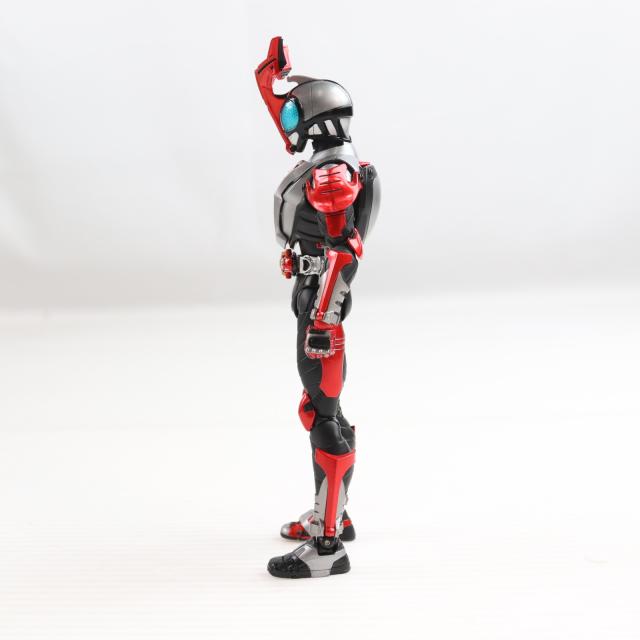 【中古即納】[FIG] スリーブ無し CTM会員限定 S.H.Figuarts(フィギュアーツ) 真骨彫製法 仮面ライダーカブト ハイパーフォーム 真骨彫製法 10th Anniversary Ver. 完成品 可動フィギュア バンダイスピリッツ(20241130)_5