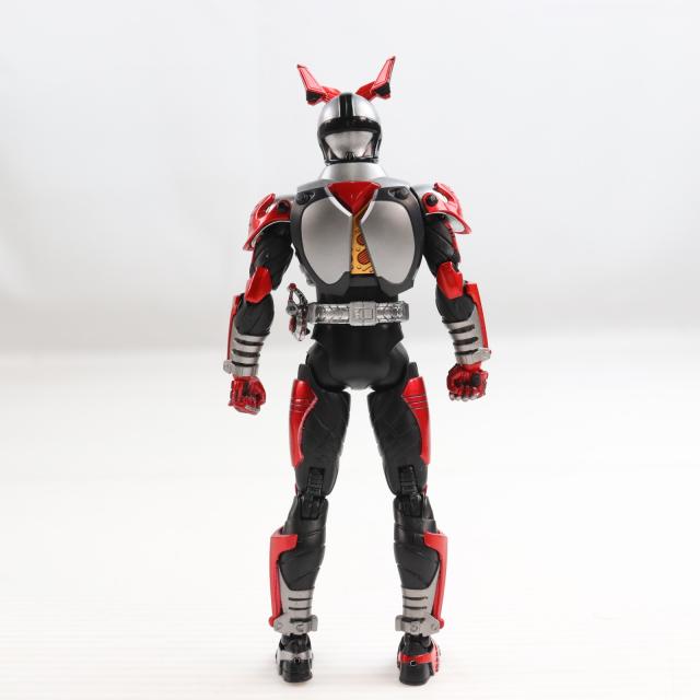 【中古即納】[FIG] スリーブ無し CTM会員限定 S.H.Figuarts(フィギュアーツ) 真骨彫製法 仮面ライダーカブト ハイパーフォーム 真骨彫製法 10th Anniversary Ver. 完成品 可動フィギュア バンダイスピリッツ(20241130)_6