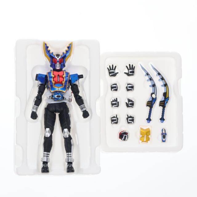 【中古即納】[FIG] 魂ウェブ商店限定 S.H.Figuarts(フィギュアーツ) 真骨彫製法 仮面ライダーガタック ハイパーフォーム 仮面ライダーカブト 完成品 可動フィギュア バンダイスピリッツ(20251125)_4