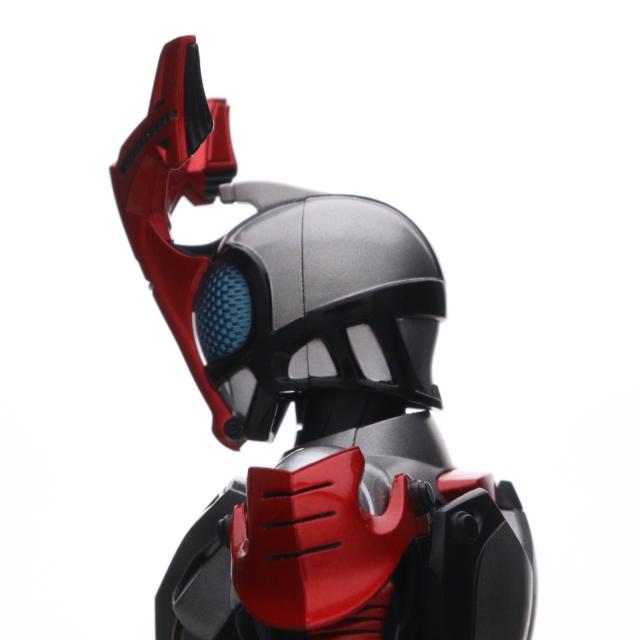 【中古即納】[FIG] 魂ウェブ商店限定 S.H.Figuarts(フィギュアーツ) 真骨彫製法 仮面ライダーカブト ハイパーフォーム 完成品 可動フィギュア バンダイ(20180228)_9