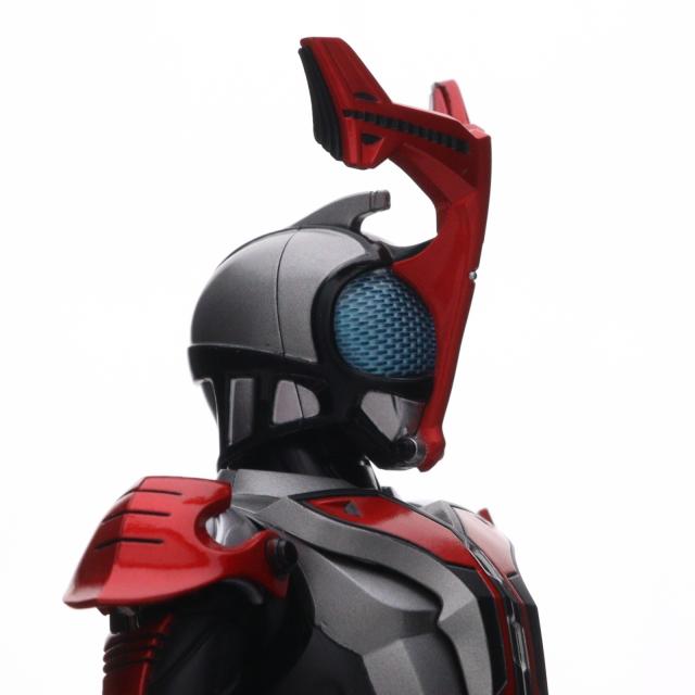 【中古即納】[FIG] 魂ウェブ商店限定 S.H.Figuarts(フィギュアーツ) 真骨彫製法 仮面ライダーカブト ハイパーフォーム 完成品 可動フィギュア バンダイ(20180228)_8
