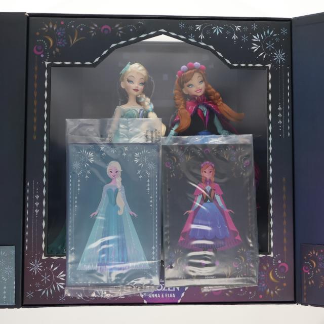 未開封新品 ディズニーストア アナと雪の女王 精霊エルサ リミテッド