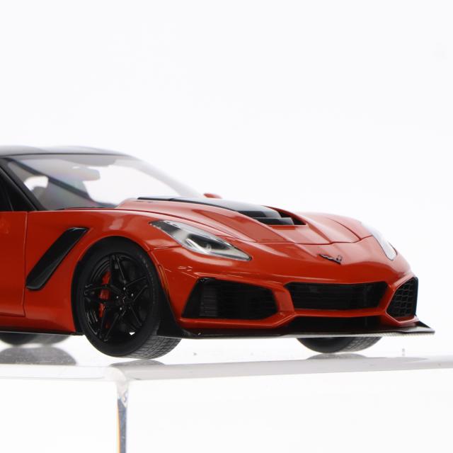 【中古即納】[MDL] オートアート・コンポジットモデルシリーズ 1/18 シボレー コルベット (C7) ZR1(オレンジ) 完成品 ミニカー(71279) AUTOart(オートアート)(20240519)