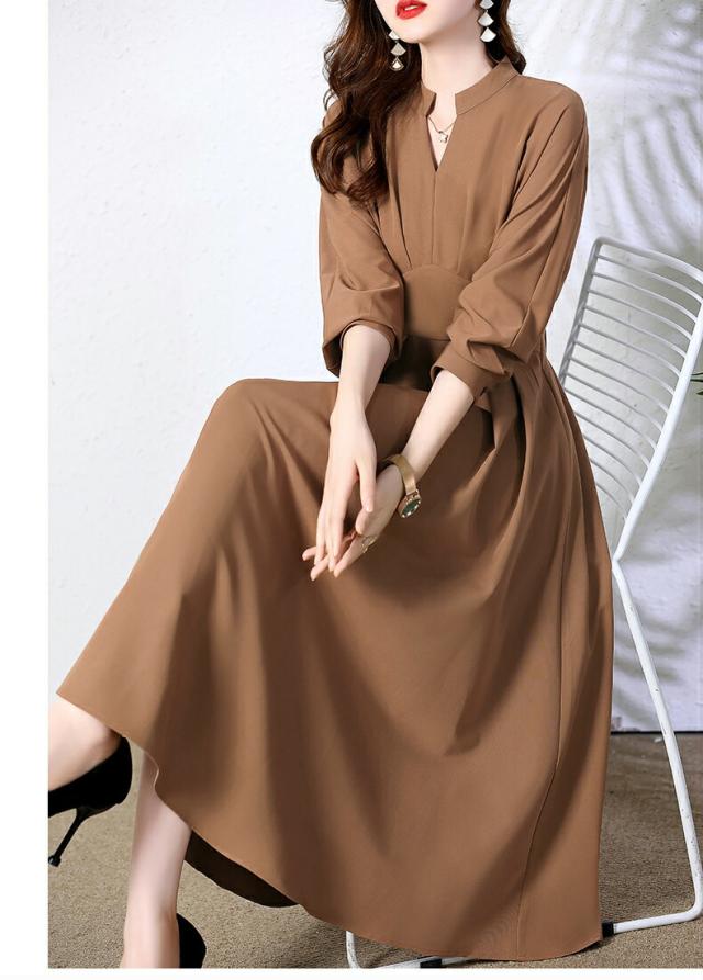 美しいシルエットが映えるシンプルデザイン♪落ち着いた色使いが心地よい大人女子の等身大コーデレディースファッション ワンピース