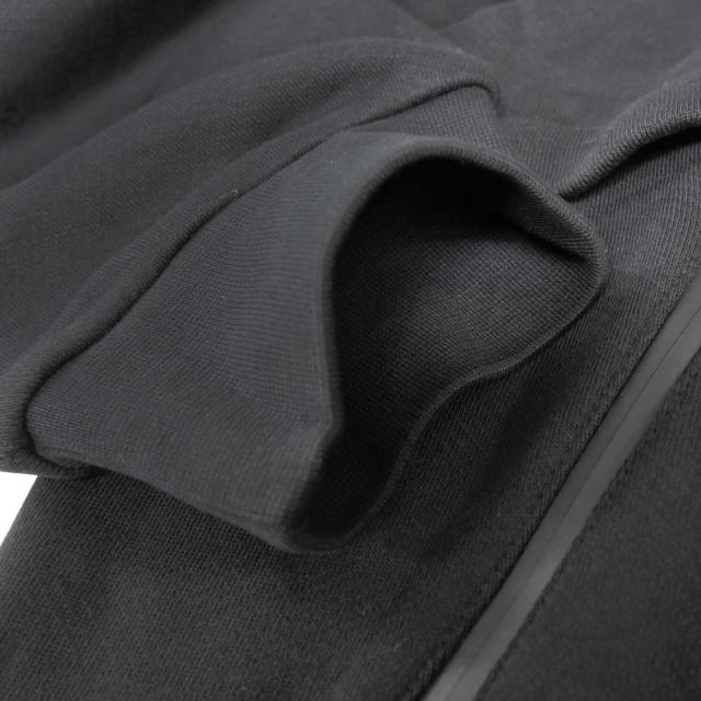 旧作お買い得セール！ EMPORIO ARMANI エンポリオアルマーニ EA7 パーカー メンズ プルオーバー 3DPM26 PJSAZ ブラック 旧作お買い得セール！ EMPORIO ARMANI エンポリオアルマーニ EA7