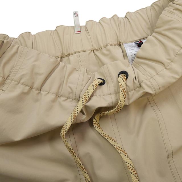 旧モデルセール！ MONCLER モンクレール ショートパンツ レディース 2B00001 595M6 / SHORTS ベージュ_5