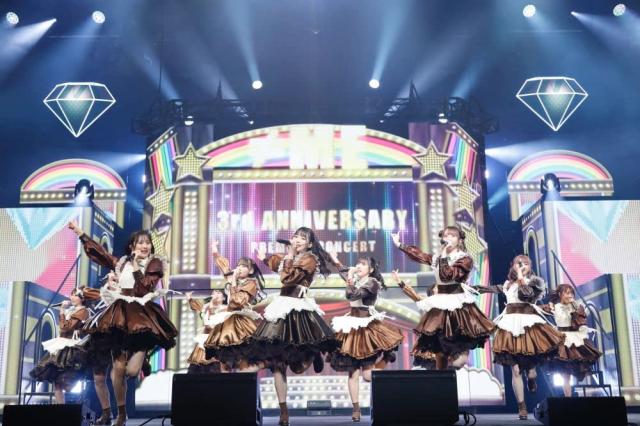 ≠ME 3rd ANNIVERSARY PREMIUM CONCERT [Blu-ray]