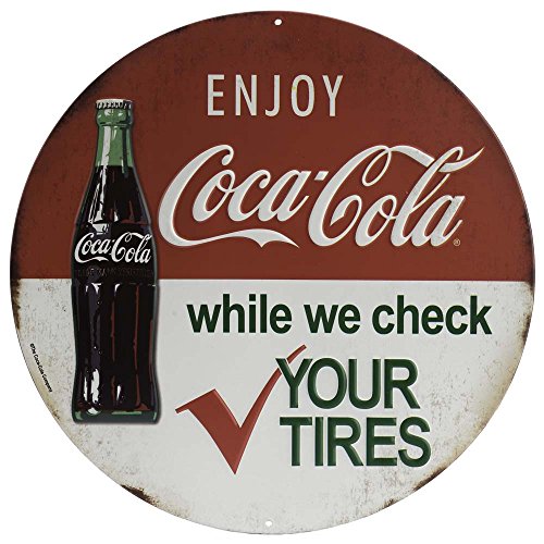 ダイカットメタルサイン 「コカコーラ While we check your Tires」（ラウンド） ／Coca-Cola／ブリキ看板／アメリカン雑貨／