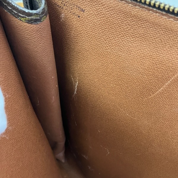 ルイヴィトン Louis Vuitton モノグラム ポッシュドキュマン M53456 御徒面子 クラッチペダル御徒面子 二つ目御徒面子 メンズ【中古】