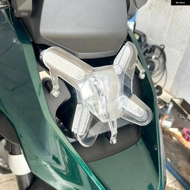 BMW GS 1300 R1300GS 2024年型ともし火取りまかなう かばい立て用 自動二輪車 付属品 アクリル樹脂製 前照灯 プロテクター