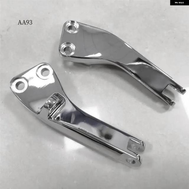 ダイナスーパー ワイドグライド 06-17用クローム製パッセンジャー フットペグ マウント ブラケット パーツ