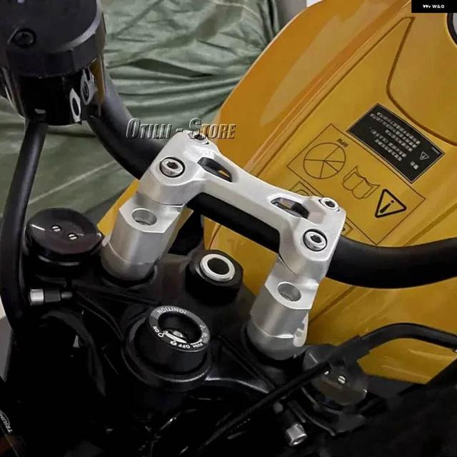 バイク ハンドルバー ライザー マウント アルミキット ストリートトリプル 765R ストリートトリプル 765RS 765 R RS_4