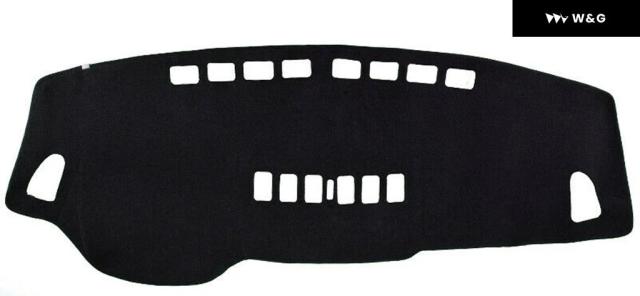 USダッシュボード カバー 日産Versa 2007-2011滑り止めサンパッドブラックのための車のダッシュボードカバーダッシュマット Car Da : Nissan Versa 2007-2011  LHD、カーダッシュボードマット、カーインテリアダッシュボードプロテクター、カーインテリアアクセサリー、自動車部品に適合。 : 車＆バイク