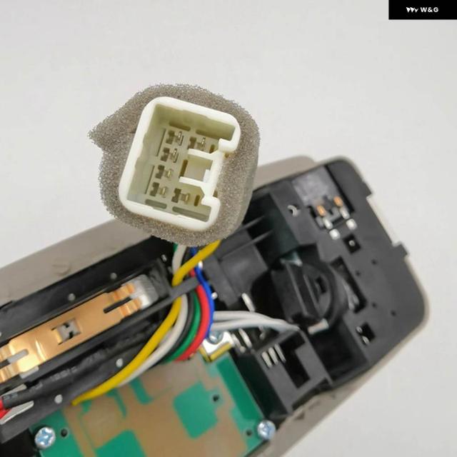 天井読書灯 サンルーフスイッチ GJ6R-69-970 マツダ 6 GG 3 BK マツダ 5 コンソール ドームランプ BBM6-69-970B-75_2