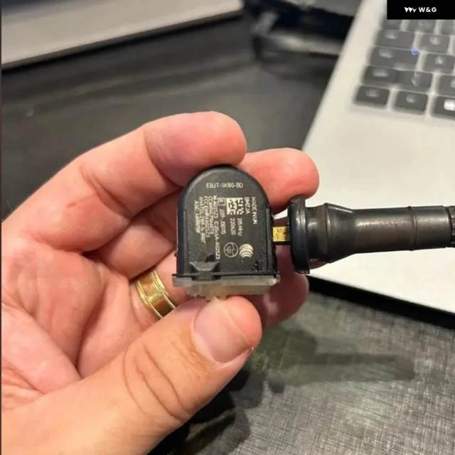 車両 TPMS タイヤ エア圧 センサーモニター システム EB3T-1A180-BD 315 MHZ 7,316円