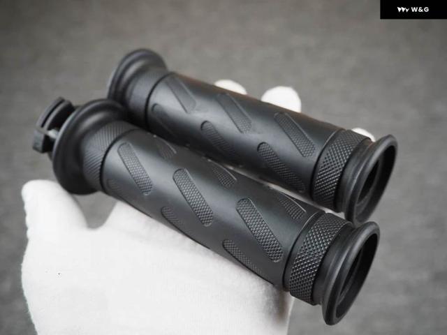 バイク 用 ノンスリップハンド グリップ ハンドルバー スロットル 7/8インチ 22MM+ バーエンド キャップ CG125GN125 GS150_6