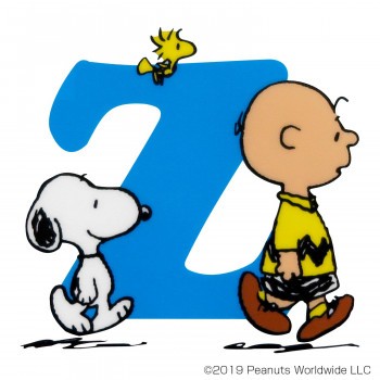 Snoopy スヌーピー イニシャルステッカー アルファベットz Sn236 の通販はau Pay マーケット シャイニングストア