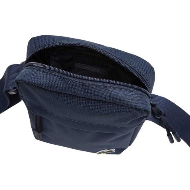 ラコステ ネオクロコ バーチカルジップカメラバッグ ネイビー 16×21×6.5cm #NH4102NE-992 LACOSTE