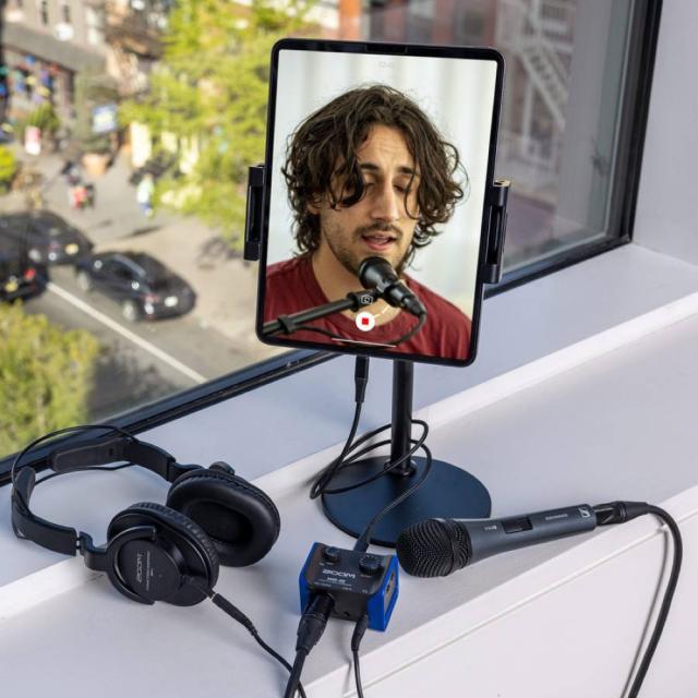 【新品】ZOOM AMS-22 オーディオインターフェース 2イン/2アウト ZOOM AMS-22 オーディオインターフェイス 2IN/2OUT ズーム AMS22