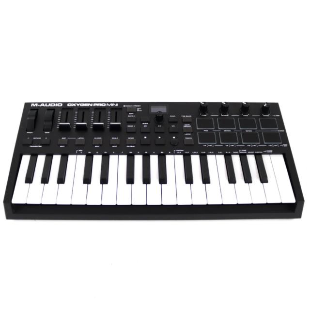 【中古】 M-AUDIO Oxygen Pro Mini 32鍵盤 USB MIDIキーボードコントローラーの通販は 7,700円