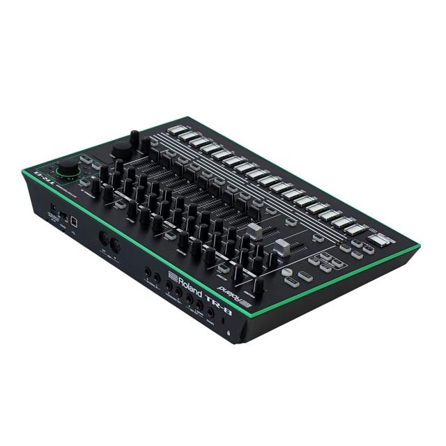 数量限定，お買い得 中古 リズムマシン ROLAND TR-8 Rhythm Performer