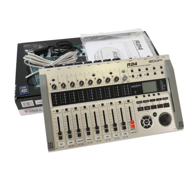 【美品】 ZOOM R24◆マルチトラックレコーダー◆SD、キャリーバッグ付き 美品】 ZOOM R24◇マルチトラックレコーダー◇SD、キャリーバッグ付き