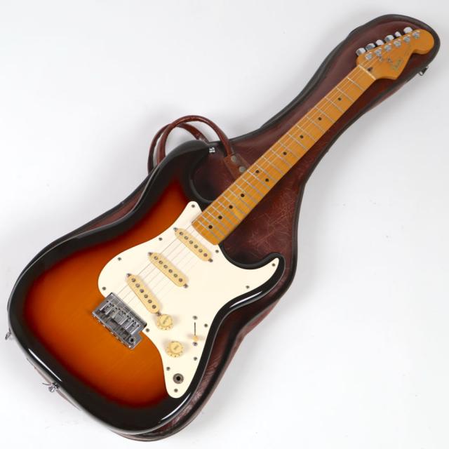 【中古】 Fender USA フェンダー STANDARD STRATOCASTER Brown Sunburst Dan Smith 1984年製 ストラトキャスター　エレキギター