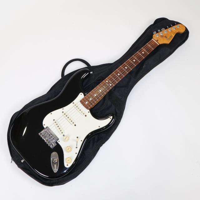 【中古】 Fender USA フェンダー STANDARD STRATOCASTER Black Dan Smith 1983年製 ストラトキャスター エレキギター