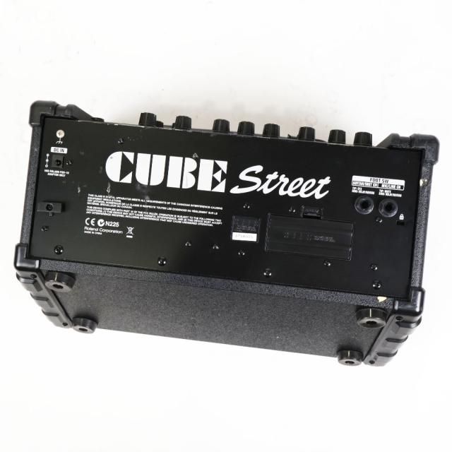 【中古】 ギターアンプ ローランド ROLAND CUBE Street BK 乾電池駆動パフォーマンス用ステレオアンプ ギターアンプ_2
