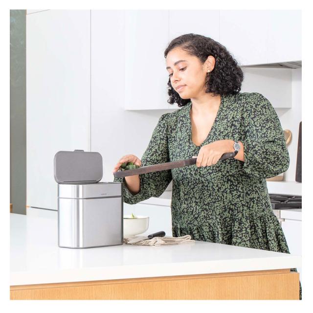 【セット売り】Simplehuman ゴミ箱(45L) + コンポストキャディ 4L コンポストキャディ | シンプルヒューマン公式サイト