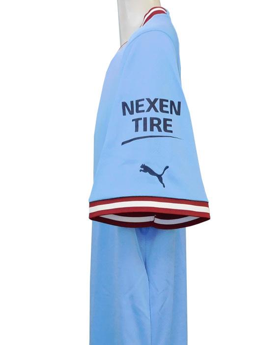 プーマ) PUMA/22/23マンチェスターシティ/3冠記念ユニフォームボックス/半袖/ハーランド/EPL優勝+NRFR/779041-01