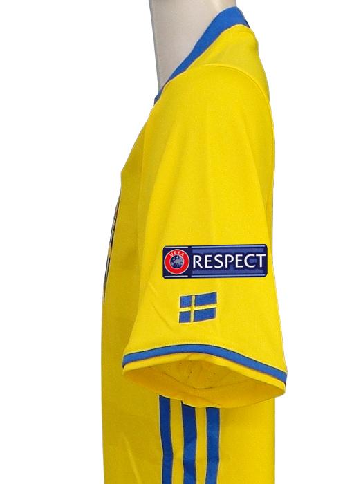 イブラヒモビッチ　スウェーデン代表ユーロ2016 RESPECTバッジ付き アディダス) adidas/16/17スウェーデン代表/ホーム/半袖