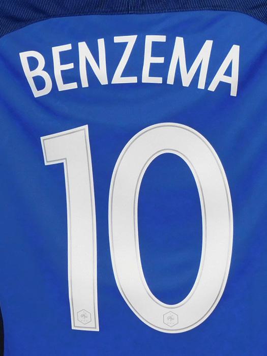 ナイキ) NIKE/16/17フランス代表/ホーム/半袖/ベンゼマ/EURO2016バッジ