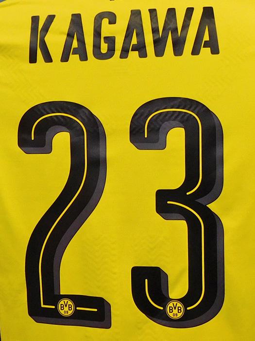 ***記念ボックス***(プーマ) PUMA/17/18ドルトムント/オーセンティック/ホーム/半袖/香川/ブンデスリーガ+VW/751669-01