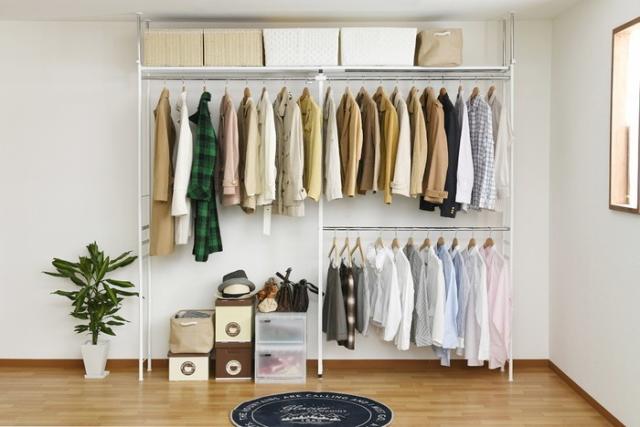 つっぱり ハンガーラック 壁面収納 クローゼット ハイタイプ スーパーワイド 奥行30cm シルバー ホワイトブラック ツッパリ 突っ張り 棚 ツッパリ 突っ張り sei-sk-80h-sw  ハンガーラック コートハンガー 本棚 ラック カラーボックス 収納 家具 送料無料 北欧 モダン 家具 イの通販は