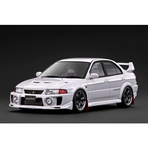 ignition model Mitsubishi LANCER EVOLUTION V (CP9A) White(1／18 Scale) 【IG4017】 (ミニカー)